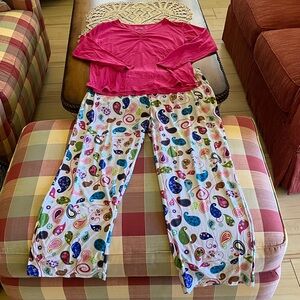 Colorful Goodnight Kiss Paisley Women’s Pajamas set Large